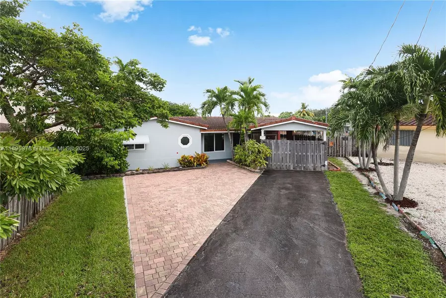 1831 NW 33rd St, Oakland Park, FL 33309