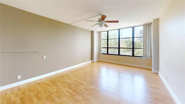 Hallandale Beach, FL 33009,600 Three Islands Blvd #219