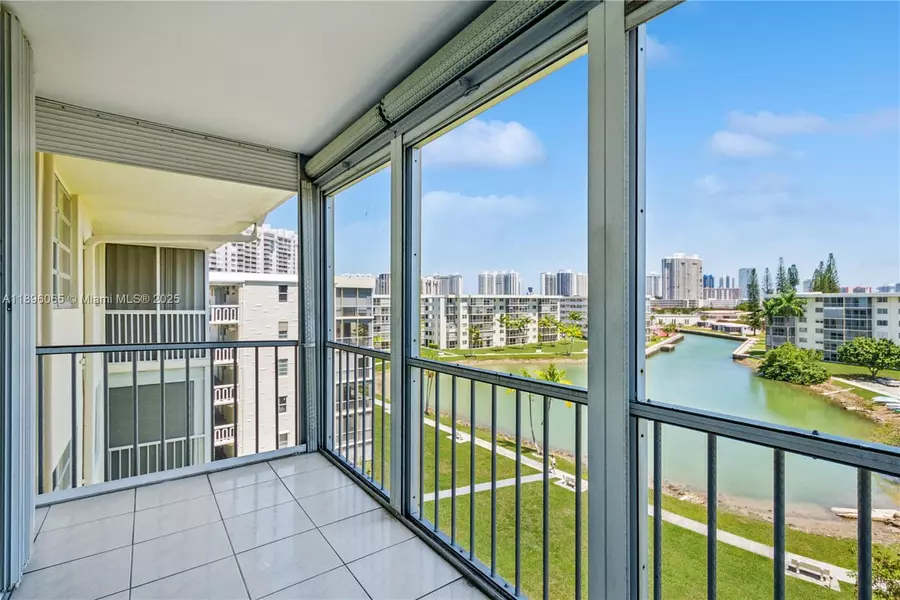2851 Leonard Dr #J610, Aventura, FL 33160