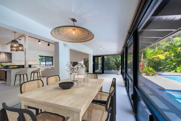 Biscayne Park, FL 33161,1107 NE 118th St