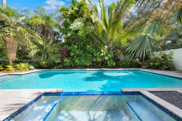 Biscayne Park, FL 33161,1107 NE 118th St