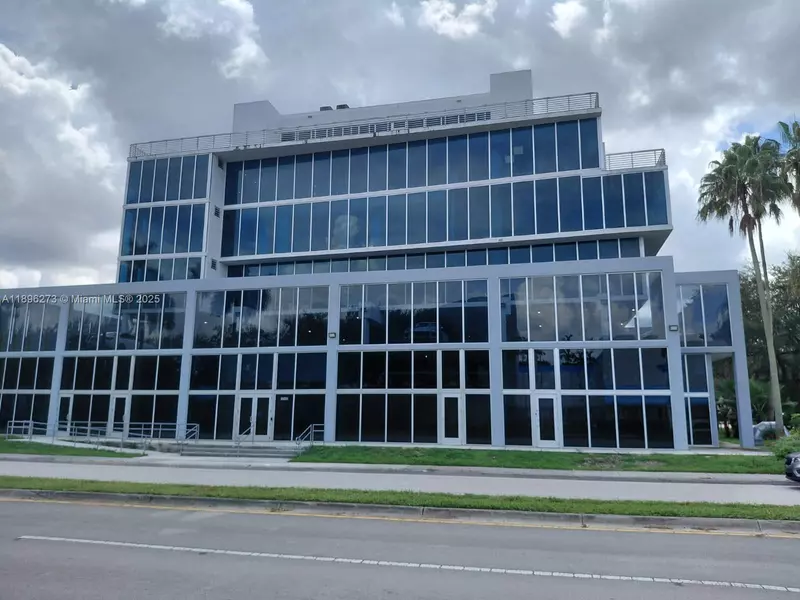 10450 NW 33rd St #406, Doral, FL 33172