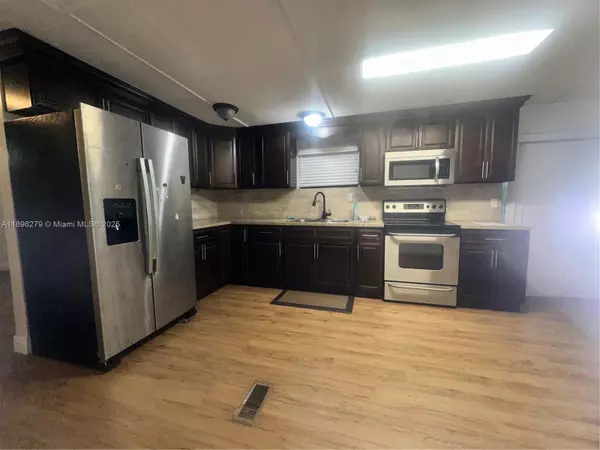 West Palm Beach, FL 33409,3082 Hibiscus Cir #H