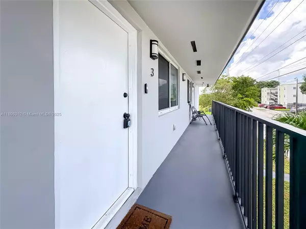 Miami, FL 33142,1202 NW 61st St #3