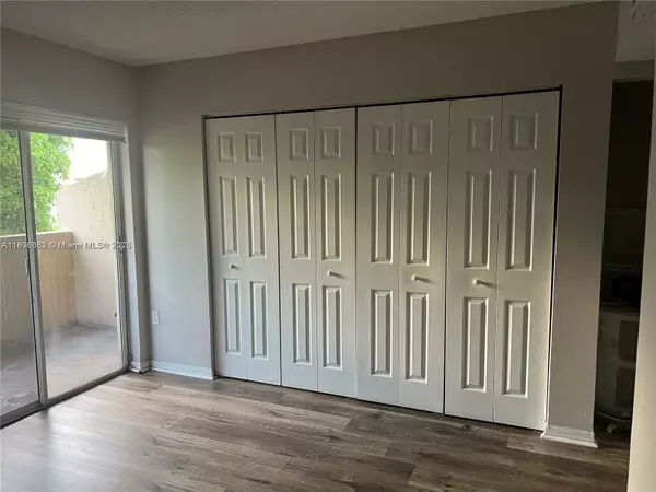 Miami, FL 33126,650 NW 86th Pl #3-205