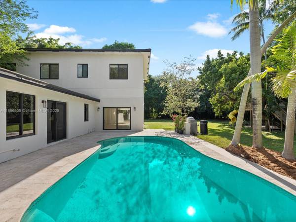 8501 SW 68th St Rd, Miami, FL 33143