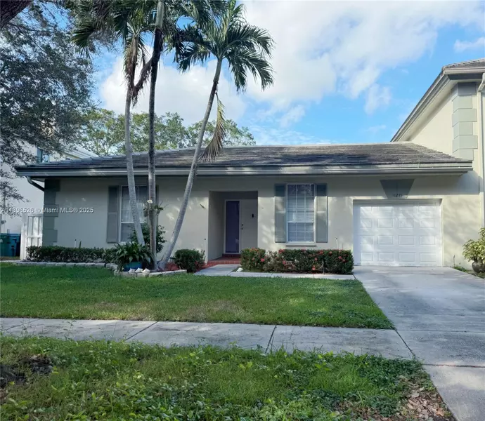 10235 Panama St, Cooper City, FL 33026