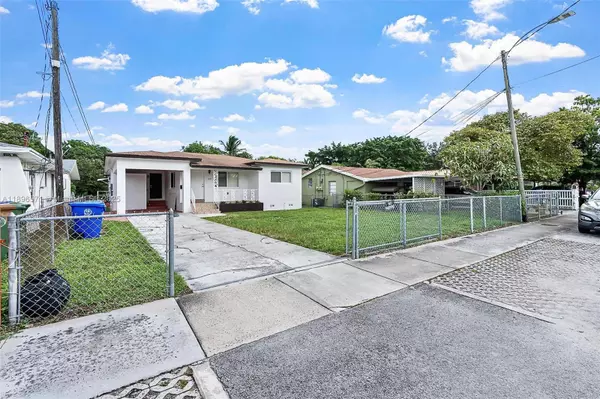 1221 NW 34th Ave #1221, Miami, FL 33125