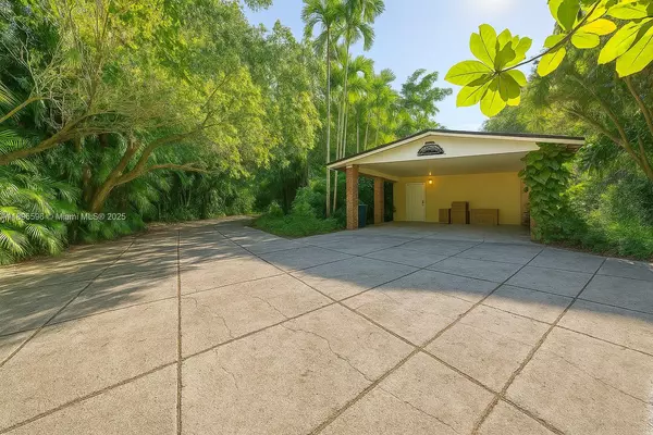 Palmetto Bay, FL 33158,15000 Old Cutler Rd
