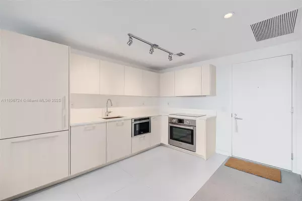 Miami, FL 33137,501 NE 31st St #1509