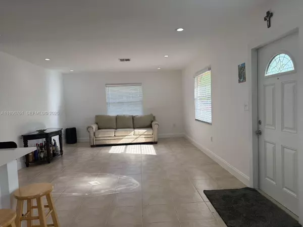 Deerfield Beach, FL 33064,Address not disclosed