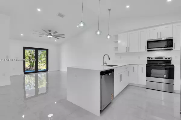 Lehigh Acres, FL 33973,5117 24th St Sw