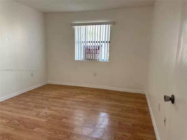 Miami, FL 33196,10441 SW 156th Ct #423