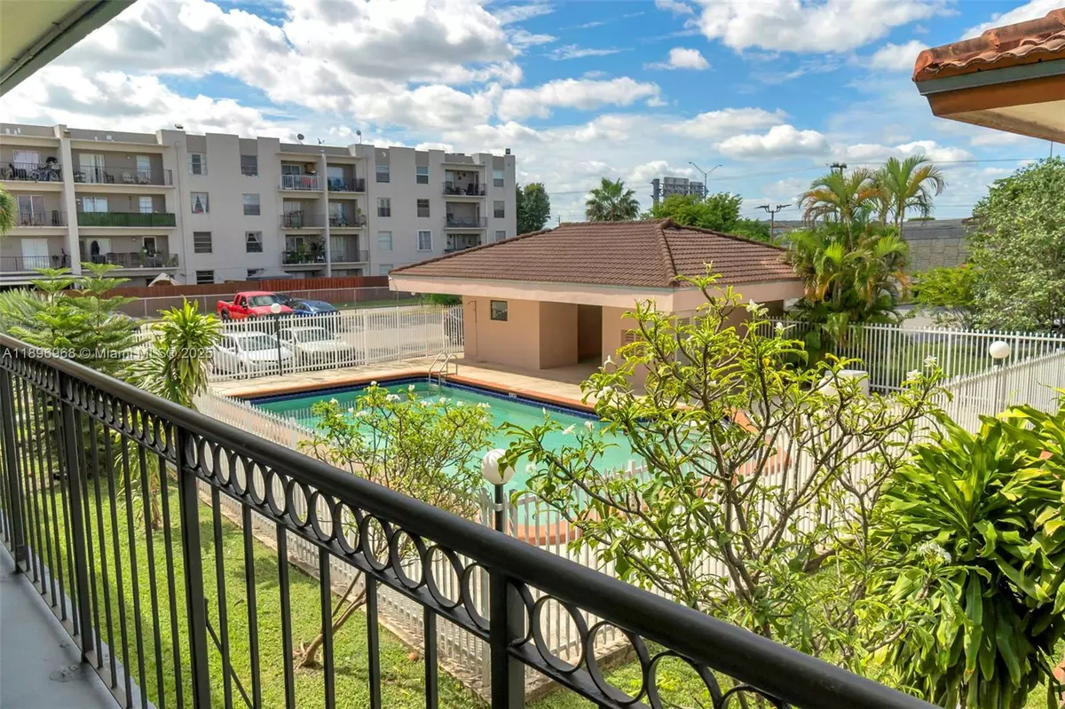 Hialeah, FL 33012,5851 W 20th Ave #412