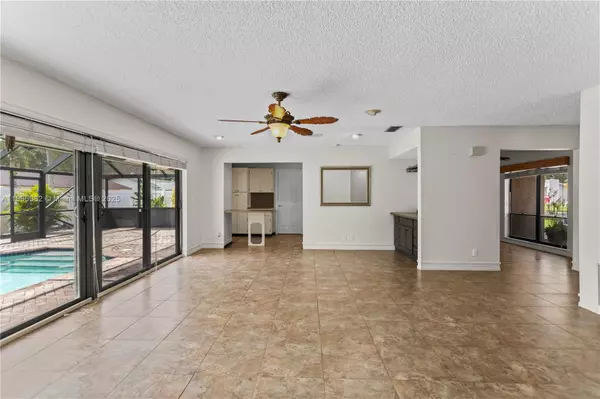 Cooper City, FL 33328,10410 SW 50th Pl