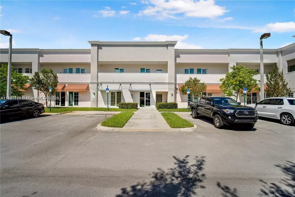 Miramar, FL 33025,2501 SW 101st Ave #1-207