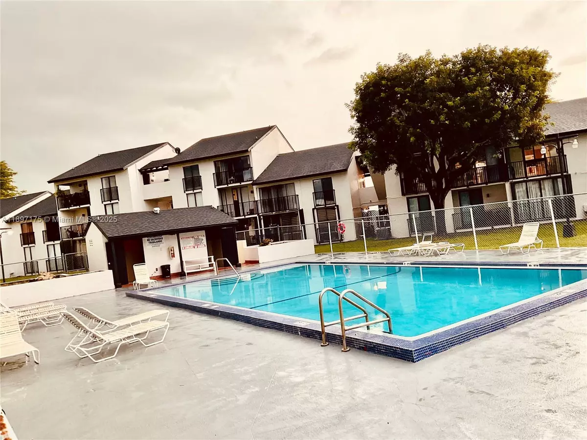 Miami, FL 33183,13045 SW 68th St #101