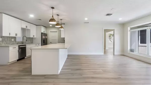 Fort Lauderdale, FL 33334,5713 NE 17th Ter