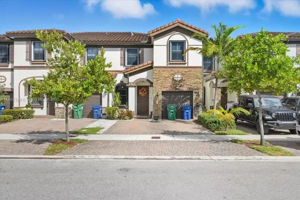 8929 NW 183rd St, Hialeah, FL 33018