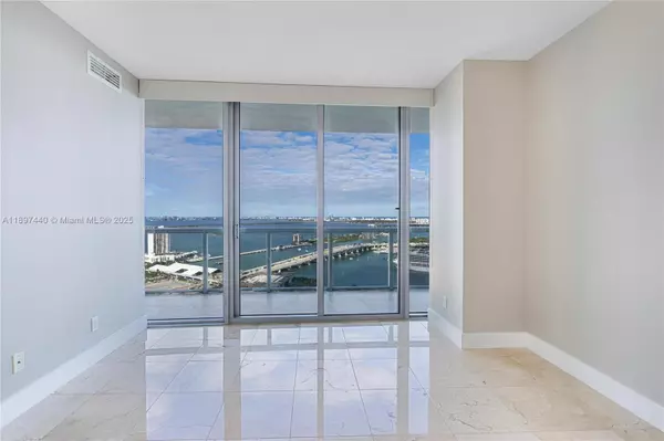 888 Biscayne Blvd #4311, Miami, FL 33132