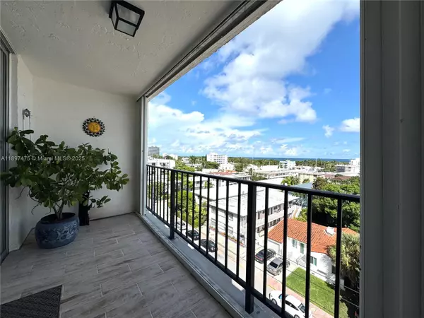 Miami Beach, FL 33141,7850 Byron Ave #702
