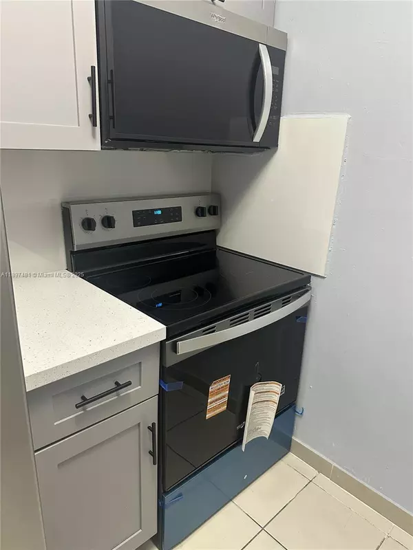 North Miami, FL 33161,Address not disclosed