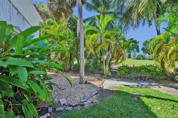 Aventura, FL 33180,20332 NE 34th Ct #26