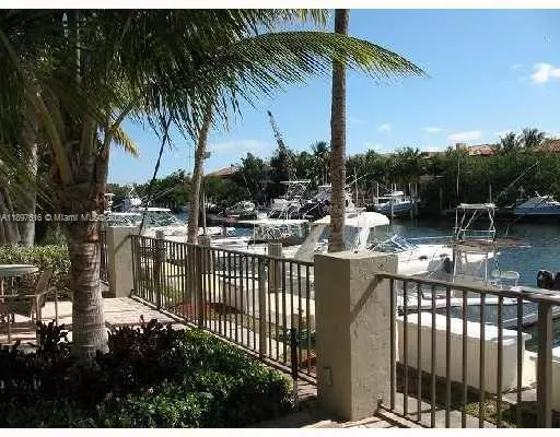 Coral Gables, FL 33133,90 Edgewater Dr #505