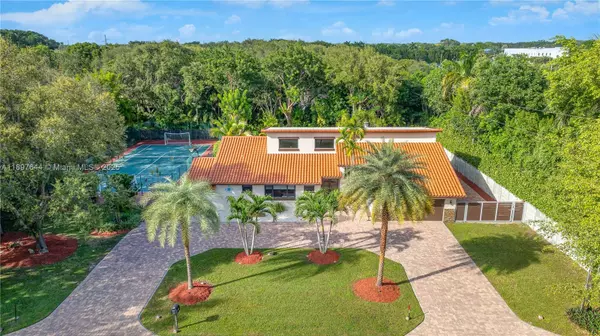 Palmetto Bay, FL 33157,8111 SW 183rd St