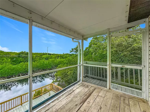 Key Largo, FL 33037,143 W Valois Blvd