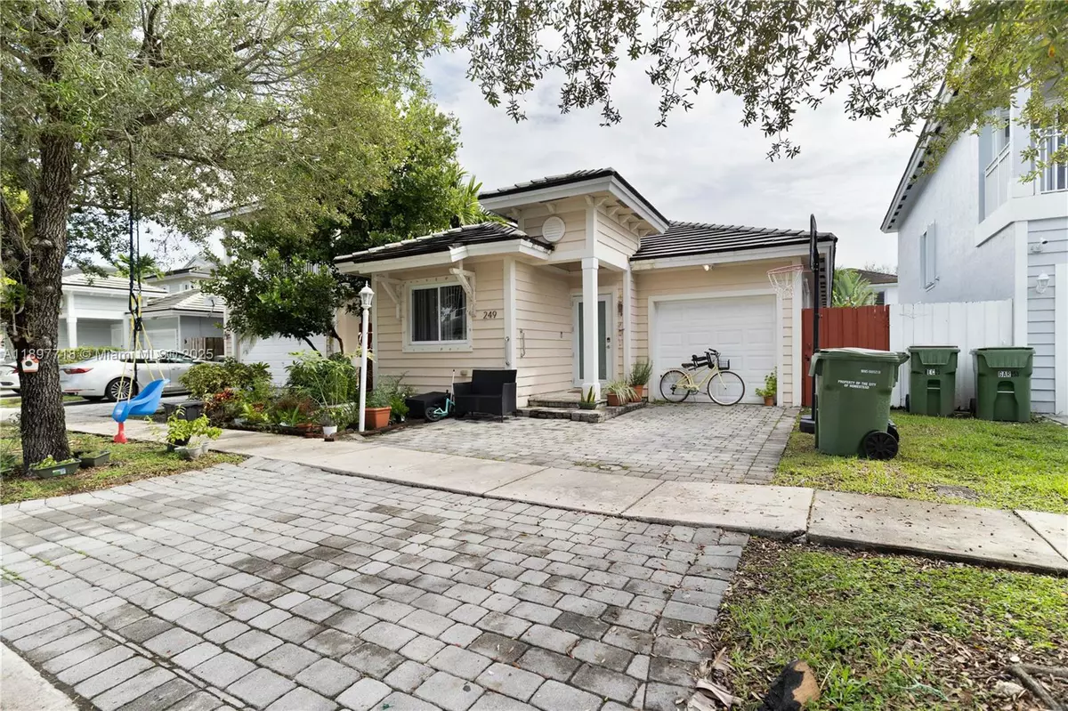 Homestead, FL 33033,249 SE 32nd Ave