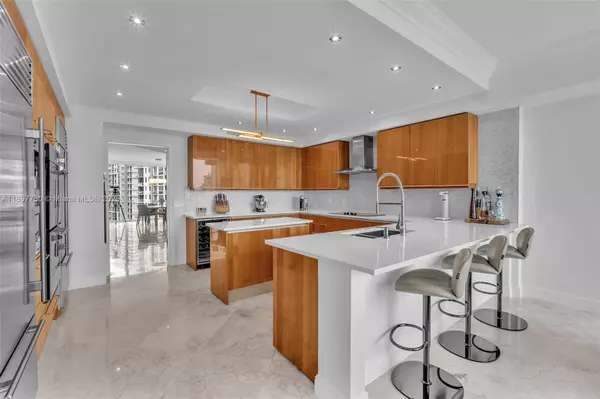 Fort Lauderdale, FL 33301,333 Las Olas Way #3706