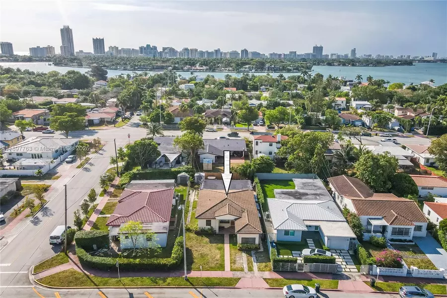 1510 Normandy Dr, Miami Beach, FL 33141