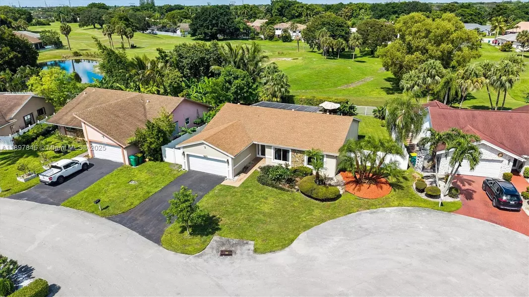 8271 Cassia Ter, Tamarac, FL 33321