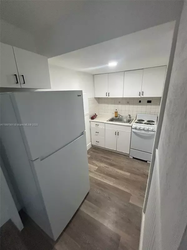 1035 N Andrews Ave #1-6, Fort Lauderdale, FL 33311