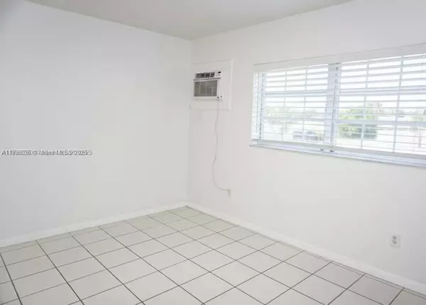 Coral Gables, FL 33146,6565 Santona St #B5