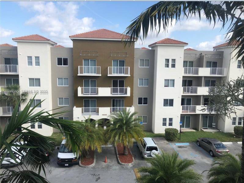 11060 SW 196th St #103, Cutler Bay, FL 33157