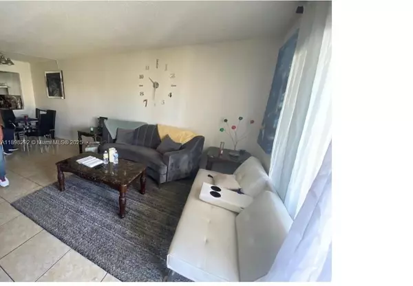 Miami, FL 33179,911 NE 209th Ter #202