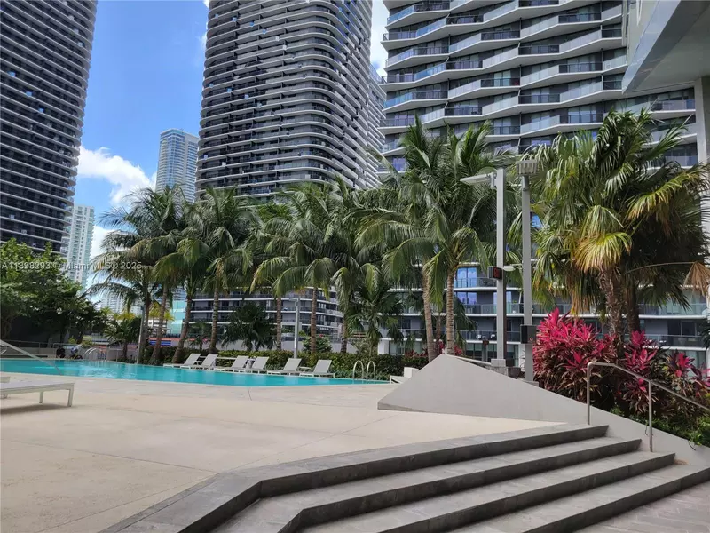 88 SW 7th St #1903, Miami, FL 33130