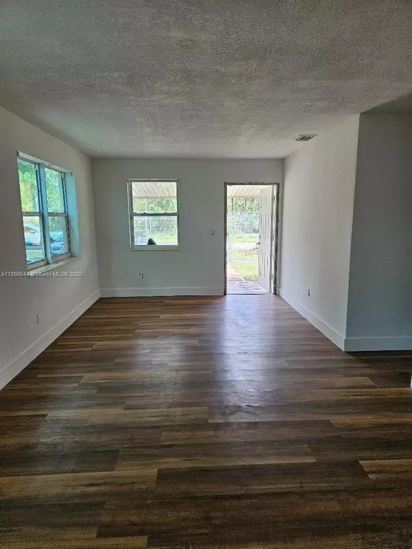 Miami, FL 33177,12110 SW 168th St