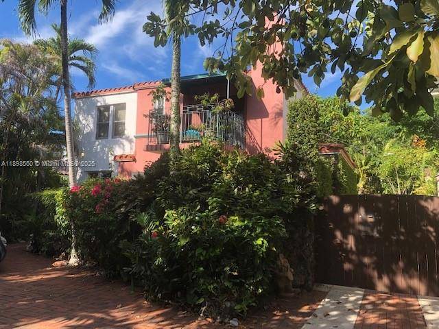 25 SW 18th Rd, Miami, FL 33129