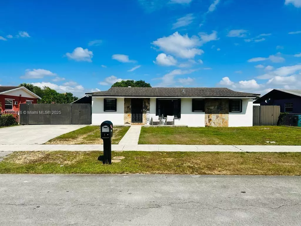 Miami Gardens, FL 33055,3763 NW 204th St