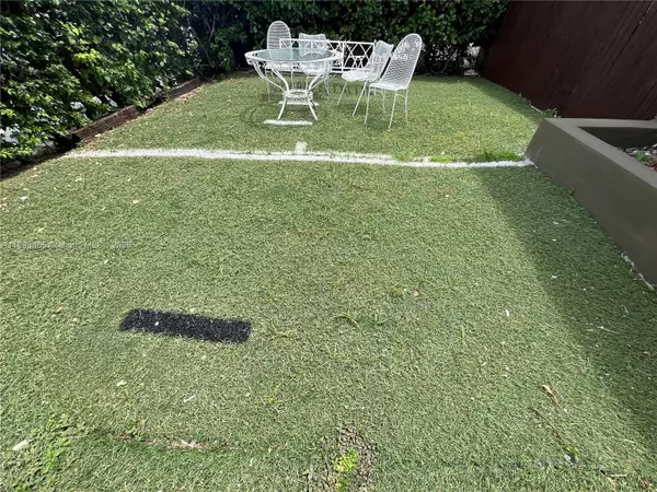 Miami, FL 33130,842 SW 12th Ave #7