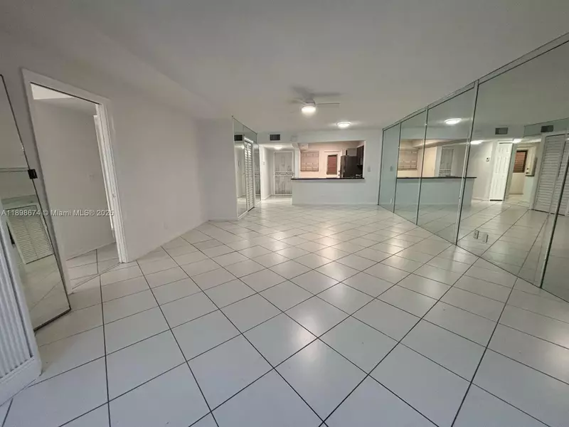 215 SE 3rd Ave #107A, Hallandale Beach, FL 33009
