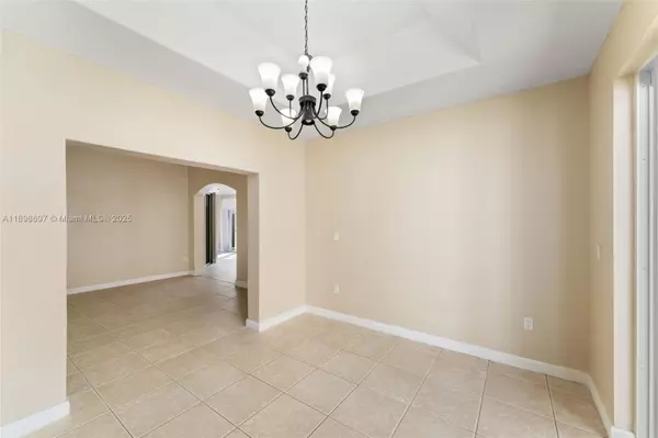 Miami, FL 33182,12930 NW 8th St