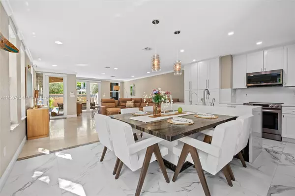 Fort Lauderdale, FL 33301,1215 NE 1st St