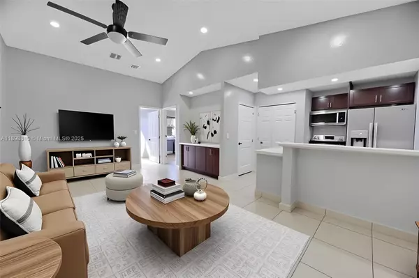18350 NW 68th Ave #F, Hialeah, FL 33015