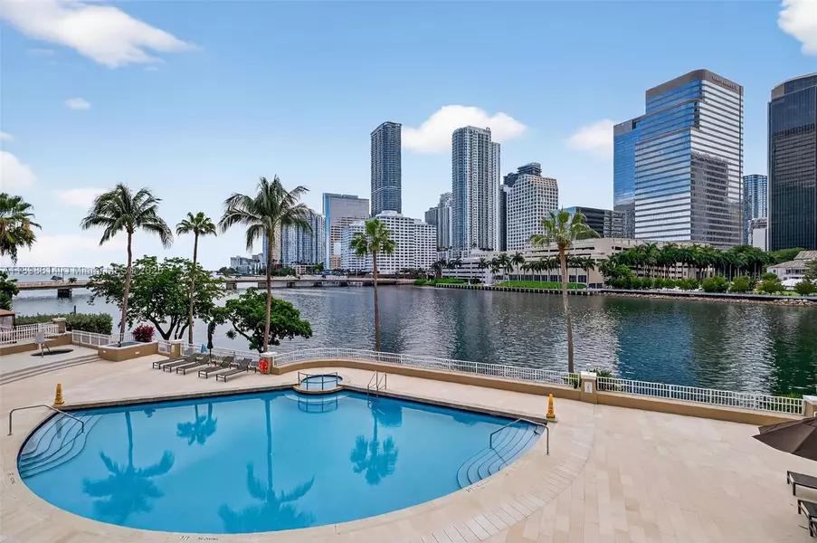701 Brickell Key Blvd #1108, Miami, FL 33131