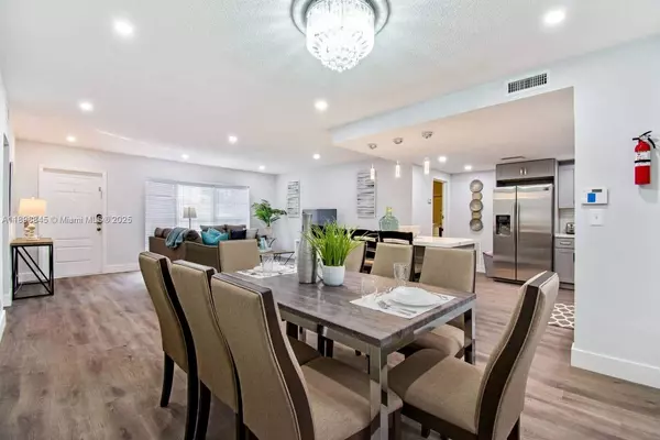 Hollywood, FL 33019,1305 Funston St