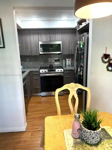 9030 SW 125th Ave #E210, Miami, FL 33186